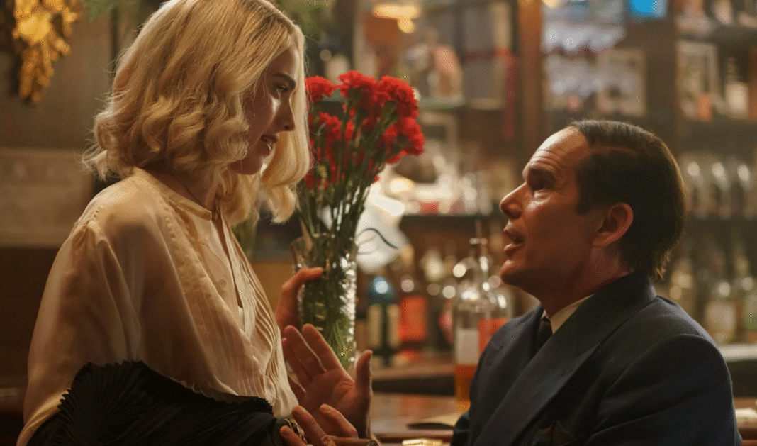 Ethan Hawke_Margaret Qualley in 