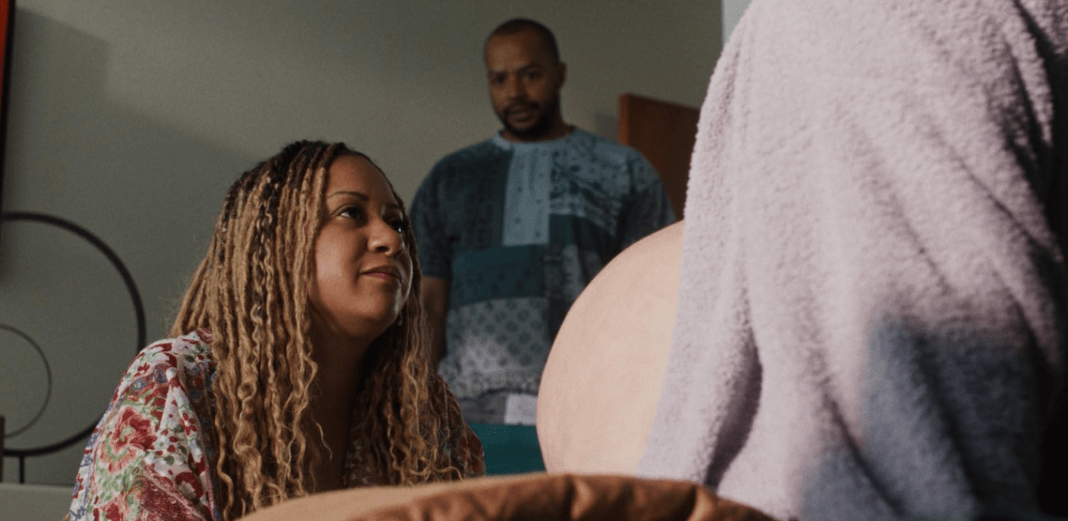 Tracie Thoms on “The Devil Wears Prada” 2.0 and Doula Role: Bringing Peace to True Chaos in “Home Delivery”