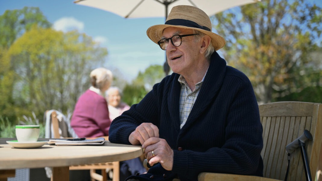 Interview: Jonathan Pryce on ‘Slow Horses,’ Playing a Character with Dementia, and the Secrets of Season 5 Interview: Jonathan Pryce on ‘Slow Horses,’ Playing a Character with Dementia, and the Secrets of Season 5