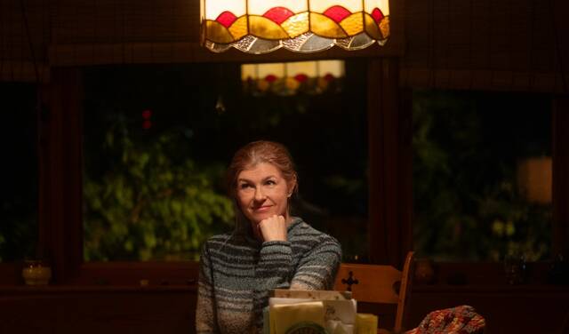 Connie Britton_Phony_Courtesy of Hulu